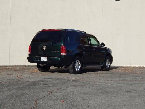 2002 Cadillac Escalade Base