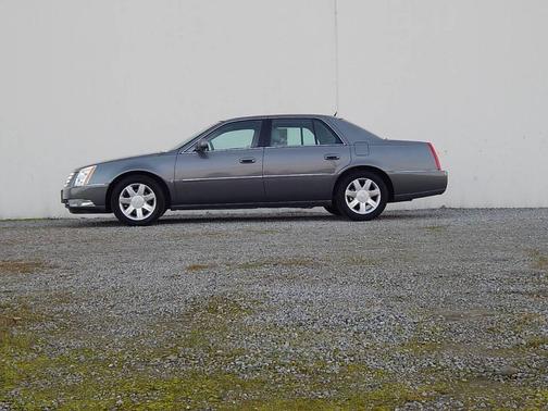 2006 Cadillac DTS Luxury
