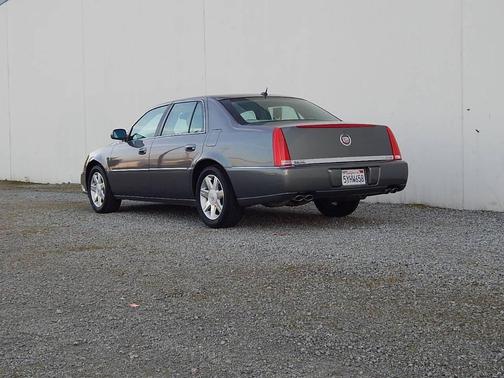 2006 Cadillac DTS Luxury