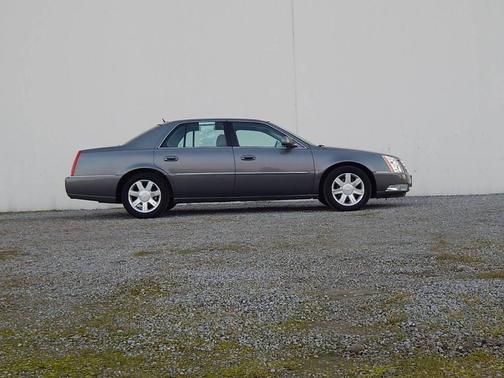 2006 Cadillac DTS Luxury