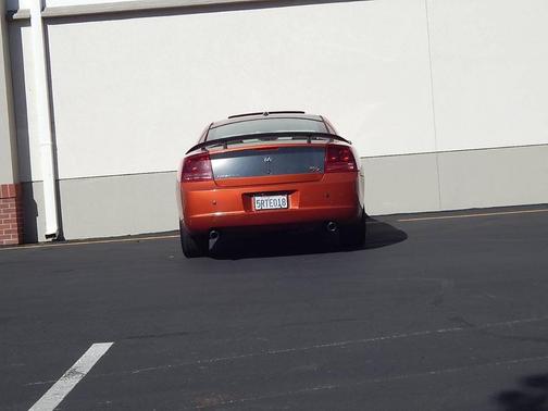 Go Mango! 2006 Dodge Charger R/T