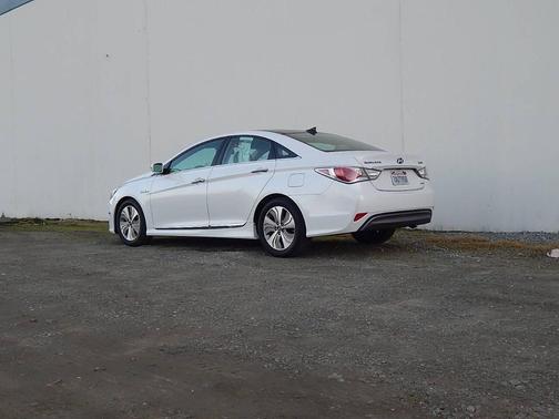 2013 Hyundai SONATA Hybrid Limited