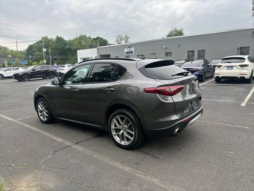 2018 Alfa Romeo Stelvio Sport