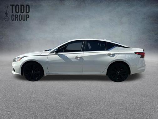 2022 Nissan Altima SR Intelligent AWD