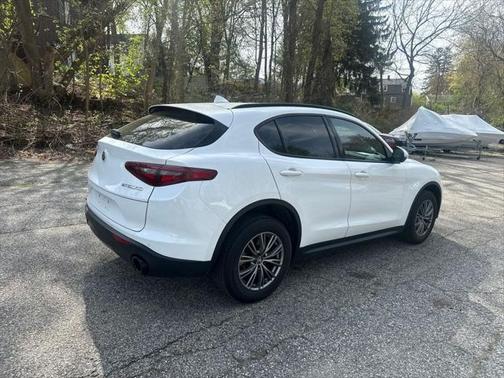 2022 Alfa Romeo Stelvio Sprint
