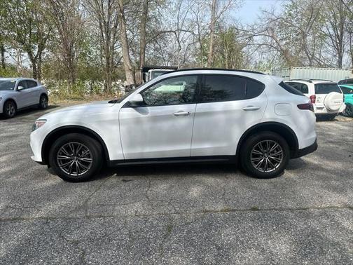 2022 Alfa Romeo Stelvio Sprint