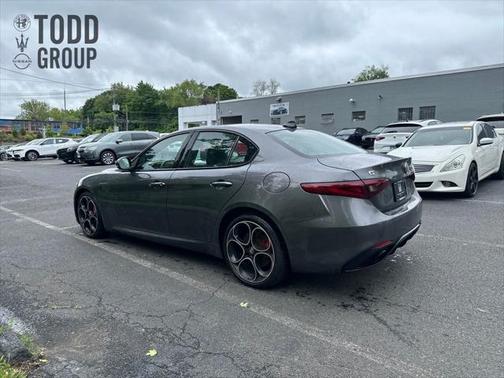 2022 Alfa Romeo Giulia Veloce