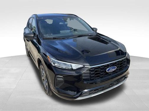 Agate Black Metallic 2023 Ford Escape ST-Line