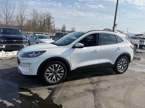 2020 Ford Escape Titanium