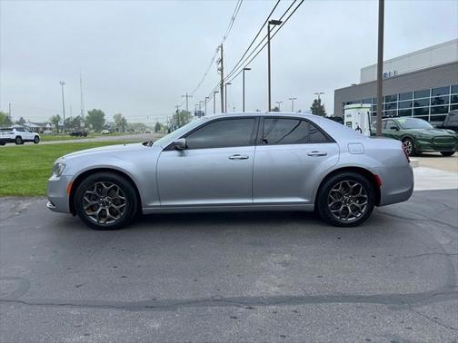 2018 Chrysler 300 S