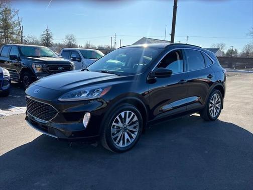 2022 Ford Escape Titanium