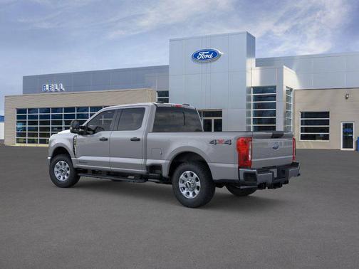 2025 Ford F-350 XLT