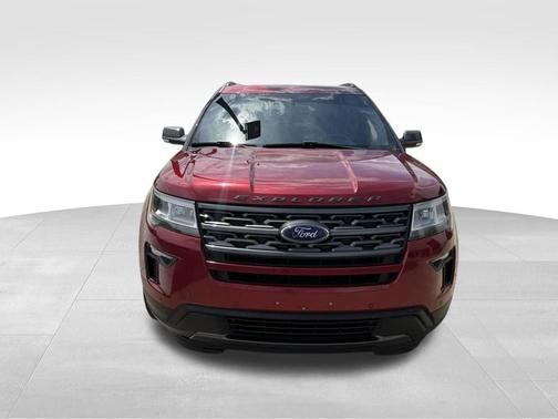 Ruby Red Metallic 2018 Ford Explorer XLT
