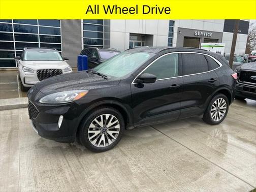 2022 Ford Escape Titanium