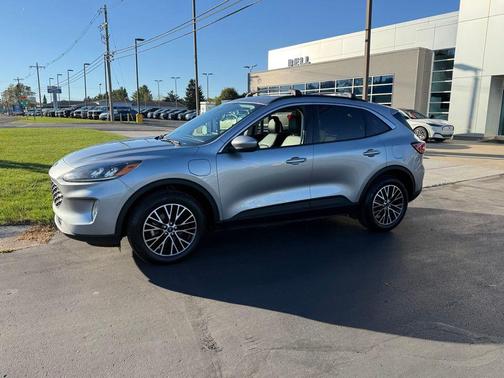 2021 Ford Escape SEL