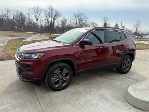 2022 Jeep Compass Latitude Lux