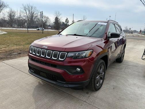 2022 Jeep Compass Latitude Lux