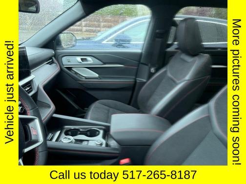 Star White Metallic Tri-Coat 2025 Ford Explorer ST