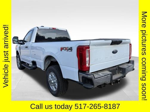 Oxford White 2025 Ford F-350 XLT