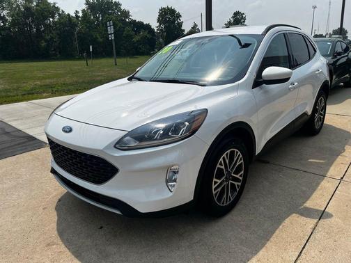 2020 Ford Escape SEL