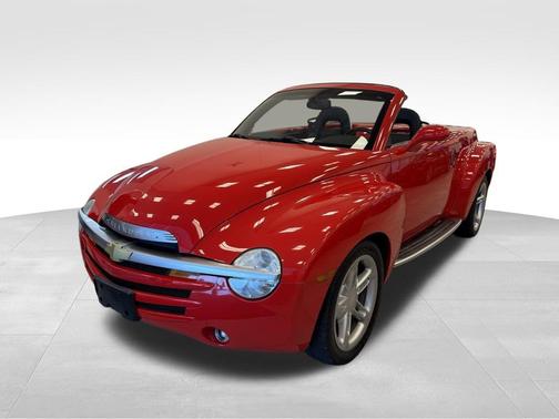 2004 Chevrolet SSR Base