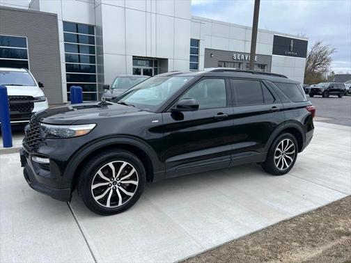 2022 Ford Explorer ST-Line
