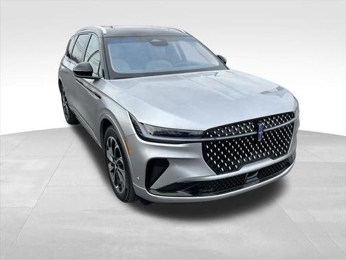 2024 Lincoln Nautilus Reserve