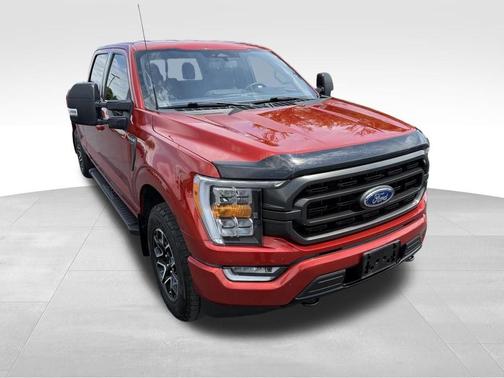 Hot Pepper Red Metallic Tinted Clearcoat 2023 Ford F-150 XLT