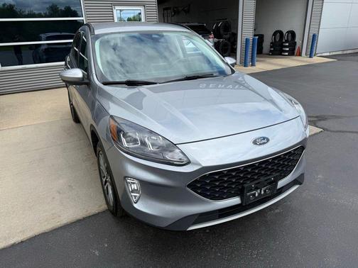 Silver Metallic 2021 Ford Escape SEL