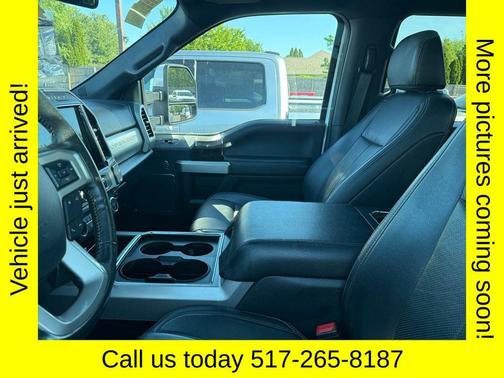 Oxford White 2022 Ford F-450 Lariat