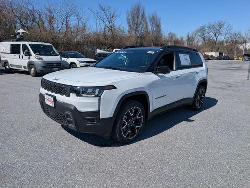Bright White Clearcoat 2026 Jeep Cherokee Overland