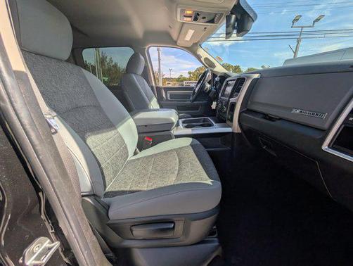 2018 RAM 2500 Big Horn Crew Cab 4x4 6'4' Box