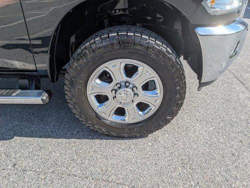 2018 RAM 2500 Big Horn Crew Cab 4x4 6'4' Box
