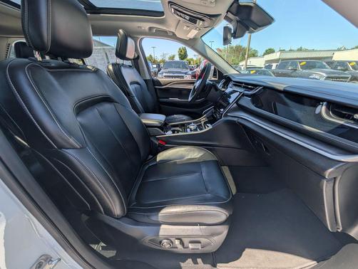 Bright White Clearcoat 2022 Jeep Grand Cherokee 4xe Base
