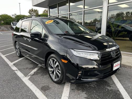 Crystal Black Pearl 2022 Honda Odyssey Touring
