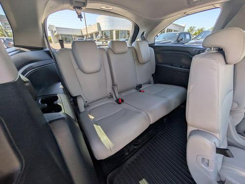 Crystal Black Pearl 2022 Honda Odyssey Touring