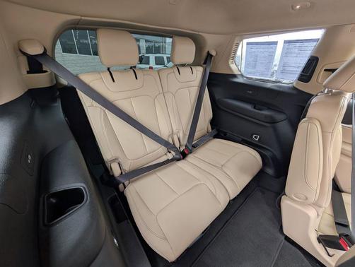 Velvet Red Pearlcoat 2021 Jeep Grand Cherokee L Limited