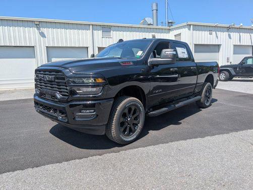 2025 RAM 2500 Big Horn Crew Cab 4x4 6'4' Box