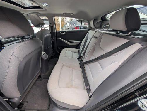 2022 Hyundai IONIQ Hybrid SEL