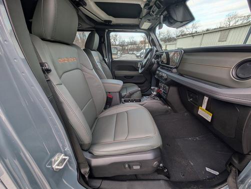 2026 Jeep Gladiator Mojave X 4x4