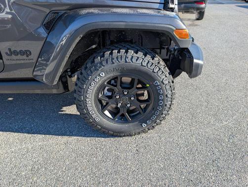 2026 Jeep Gladiator Willys 4x4