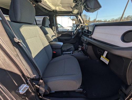 2026 Jeep Gladiator Willys 4x4