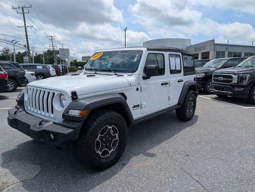 Bright White Clearcoat 2023 Jeep Wrangler Sport