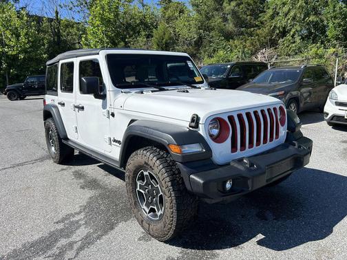 Bright White Clearcoat 2023 Jeep Wrangler Sport