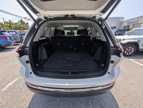 2022 Jeep Grand Cherokee Limited X