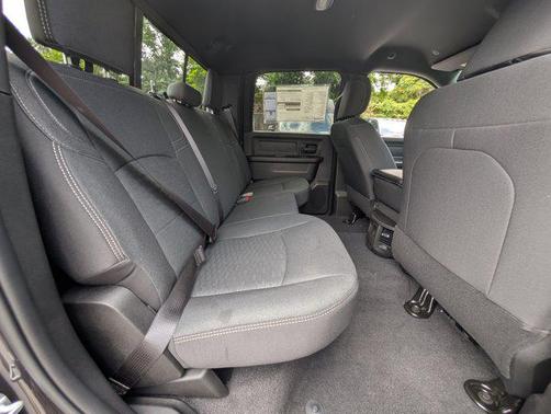 2025 RAM 3500 Tradesman Crew Cab 4x4 8' Box