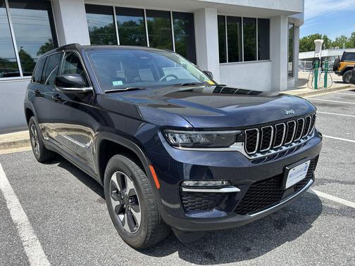 Midnight Sky 2023 Jeep Grand Cherokee 4xe Base