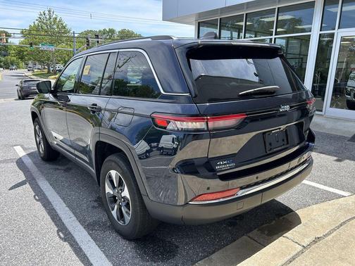Midnight Sky 2023 Jeep Grand Cherokee 4xe Base