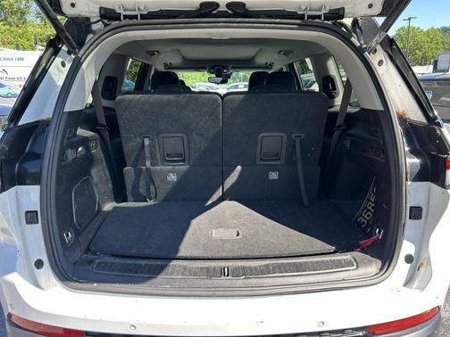 Bright White Clearcoat 2022 Jeep Grand Cherokee L Limited