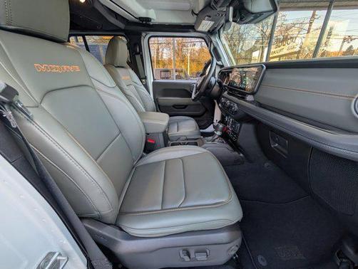 2024 Jeep Gladiator Mojave X